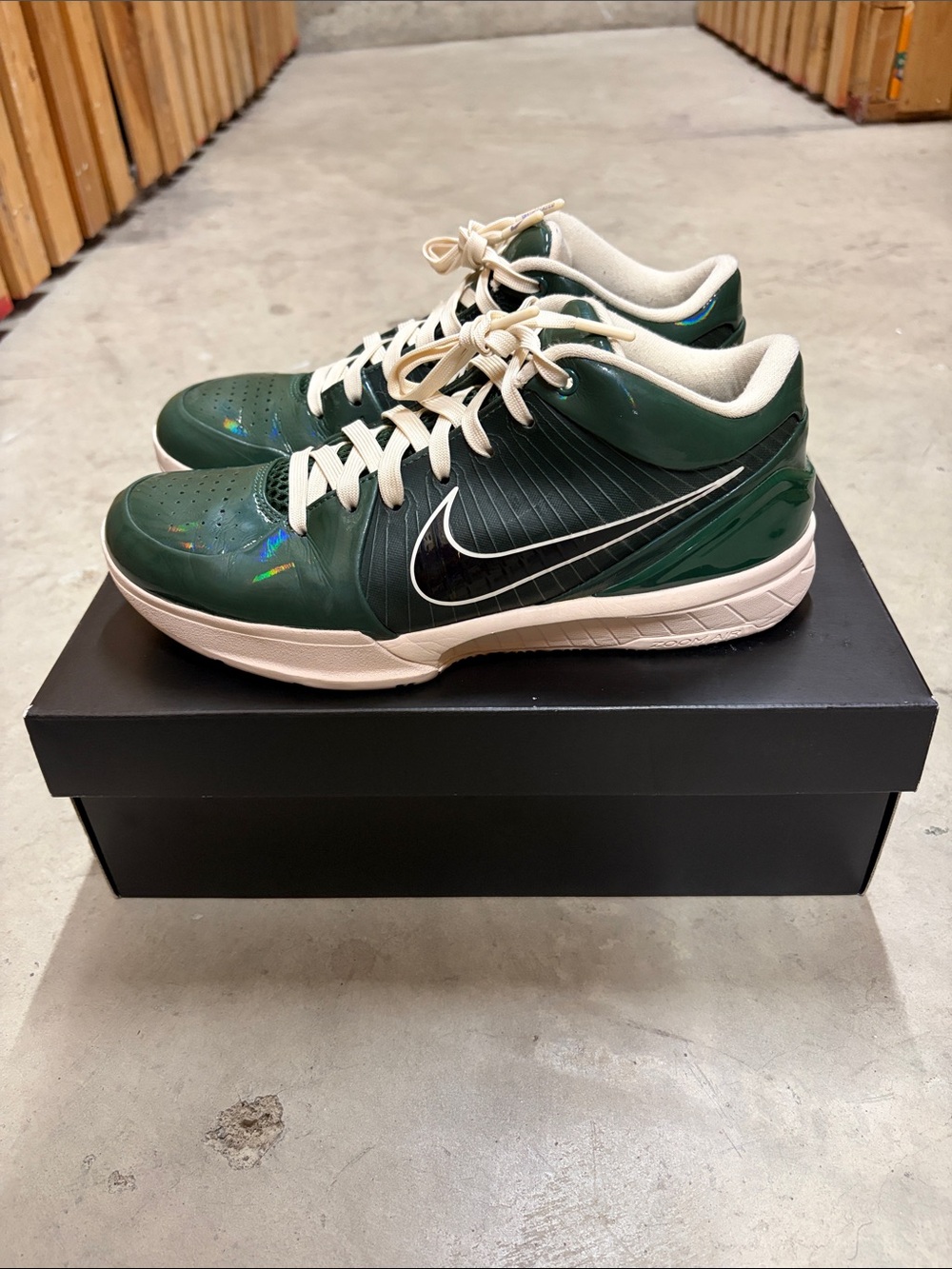 Nike Kobe 4 UNDEFEATED Green